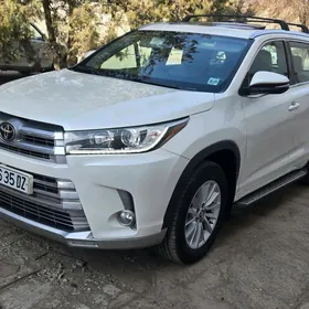 Toyota Highlander 2018