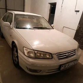Toyota Camry 2000