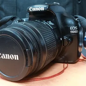 Canon EOS 1100D