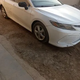 Toyota Camry 2022