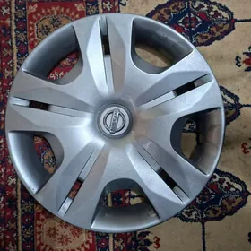 Nissan Versa kalpak radnoy