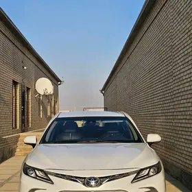 Toyota Camry 2022
