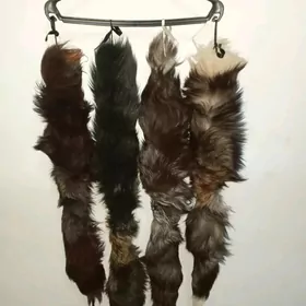 Кожанные безрукавки,куртки.