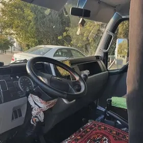 Mitsubishi Canter 2021