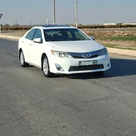 Toyota Camry 2012