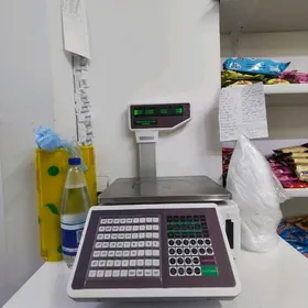 Komputer çek apparat we terezi