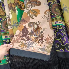 Gyrasy gara çargat yalyk