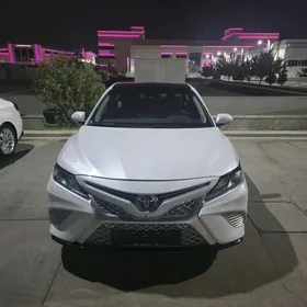 Toyota Camry 2022