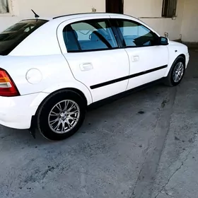 Opel Astra 2003