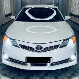 Toyota Camry 2012