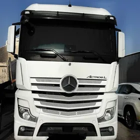 Mercedes-Benz ACTROS 3331 2022