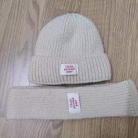 Шапка с шарфиком