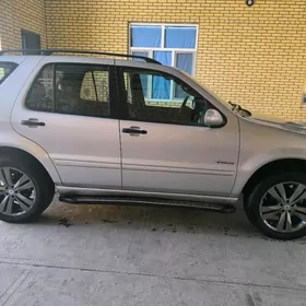 Mercedes-Benz ML350 2001