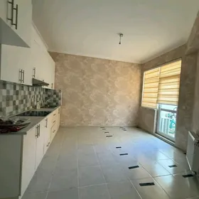 taze mir8 1nji etaj 3kom 120m2