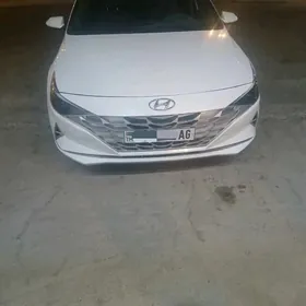 Hyundai Elantra 2021