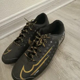 футбольные буцы