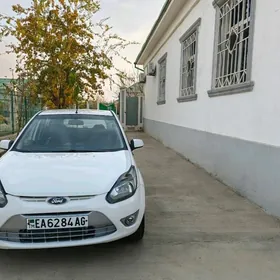 Ford Figo 2011