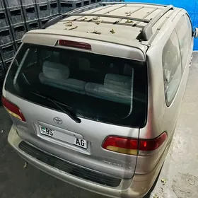 Toyota Sienna 2002
