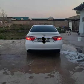 Toyota Camry 2016