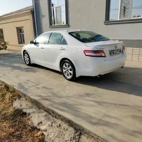 Toyota Camry 2011