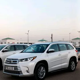 Toyota Highlander 2018