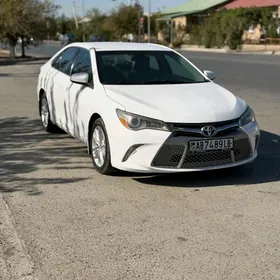 Toyota Camry 2015