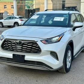 Toyota Highlander 2020