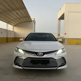 Toyota Camry 2022