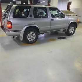 Nissan Pathfinder 1998