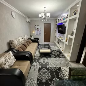 11 Мкр (2 в 3 ком) 2 этаж