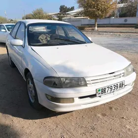 Toyota Carina 1993