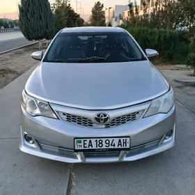 Toyota Camry 2011