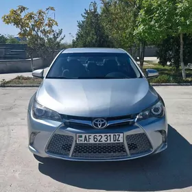 Toyota Camry 2017