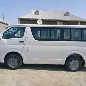 Toyota Hiace 2007