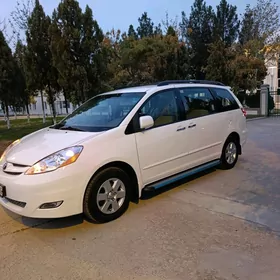 Toyota Sienna 2009