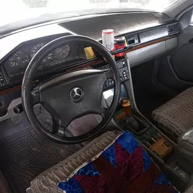 Mercedes-Benz W126 1992