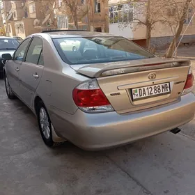 Toyota Camry 2003