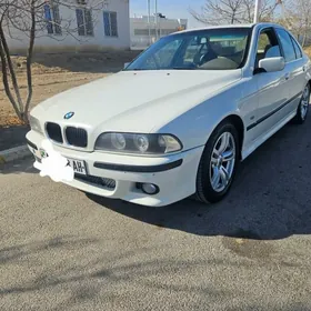 BMW E39 2001