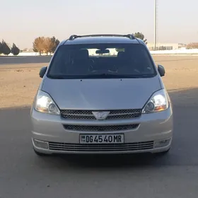 Toyota Sienna 2004