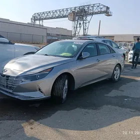 Hyundai Elantra 2021