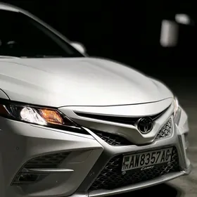Toyota Camry 2018