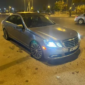 Mercedes-Benz E350 2011