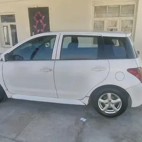 Toyota Yaris 2004