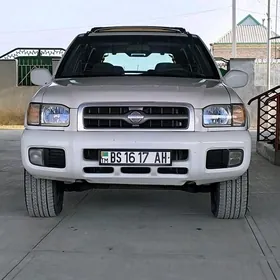 Nissan Pathfinder 2001