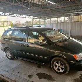 Toyota Sienna 2003