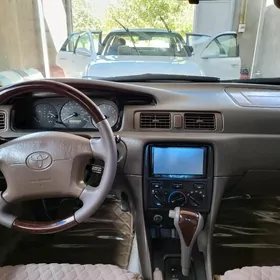 Toyota Camry 2000
