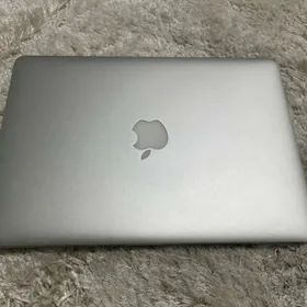 Macbook Pro (Early 2015)