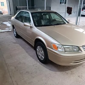 Toyota Camry 1999