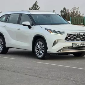 Toyota Highlander 2020