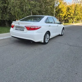 Toyota Camry 2017